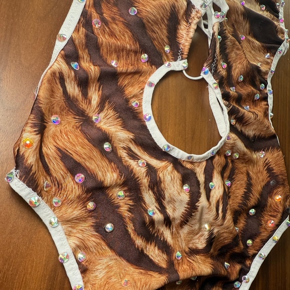 Cheetah print exotic dancer piece - Picture 3 of 4